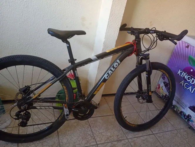 Bicicleta Aro 29 Caloi semi nova