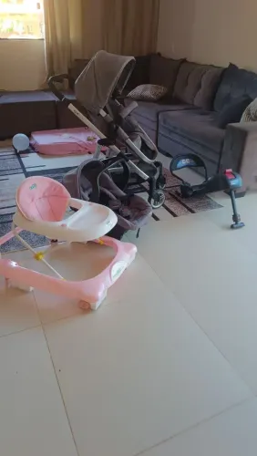 Vende-se Carrinho e andajar