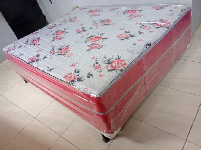 Cama de casal Espuma pronta entrega ?