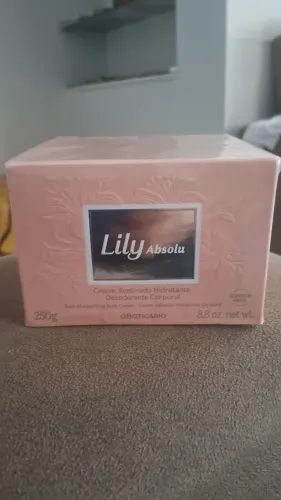 Perfume lily Boticário