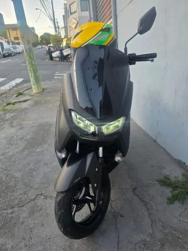 Moto zerada - Pouco usada - Único dono