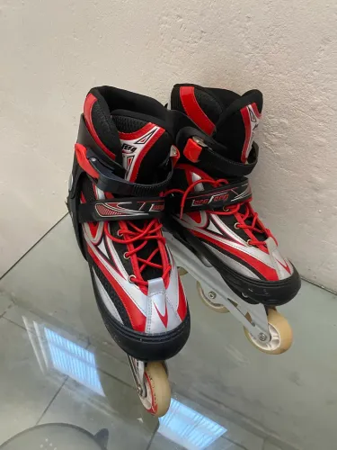 Patins semi-profissional