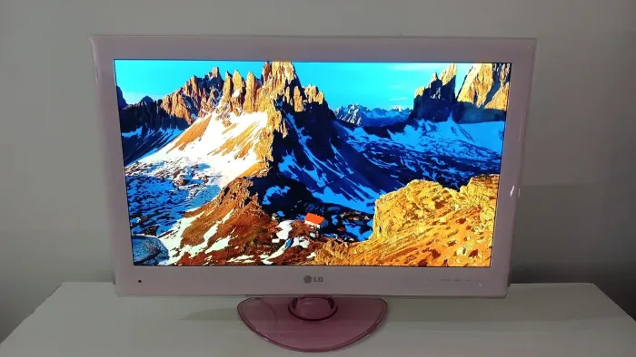 Tv monitor LG 26 polegadas Full Hd - Leia o anúncio