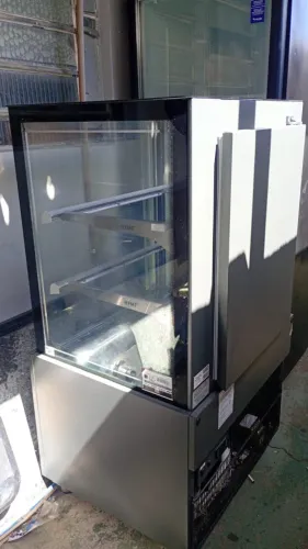 Refrigerador Expositor Refrimate Premium - Pouquíssimo Uso