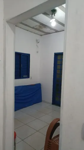 Casa com dois andares(IMPERDÍVEL)