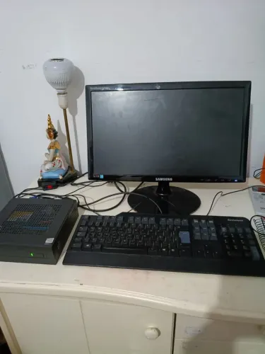 Computador de mesa ( pra sair logo )