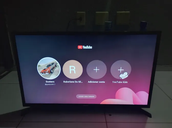 TV Samsung smart tizen 32 polegadas muito nova imagem perfeita
