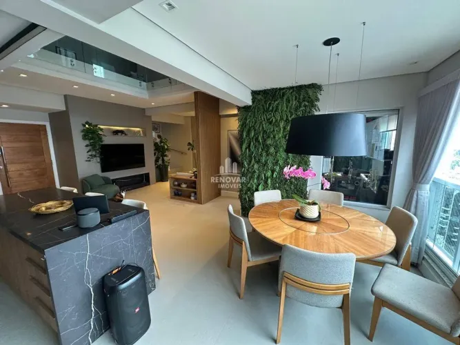 Apartamento Duplex com 4 Dormitórios e Varanda Gourmet