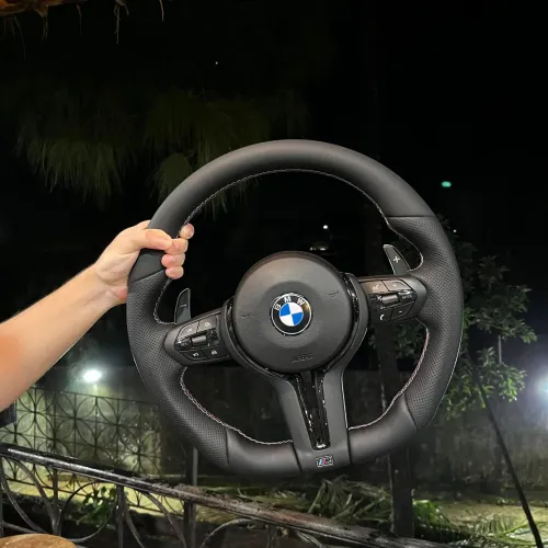 Volante BMW M Sport com Airbag, Paddle Shift e Botões Multifuncionais