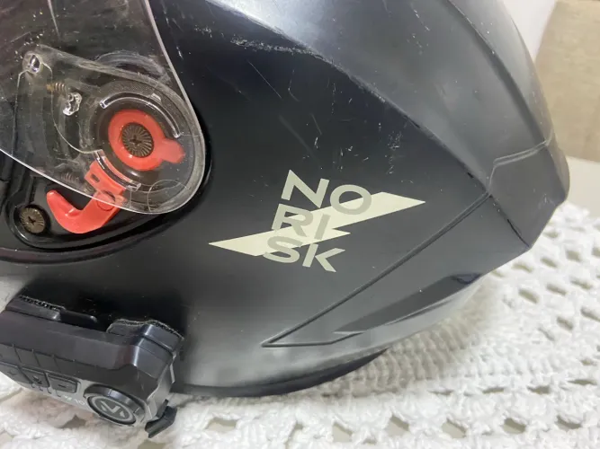 Capacete
