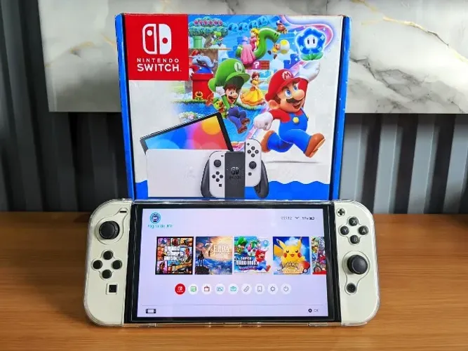 NINTENDO SWITCH OLED DESTRAVADO + CARTÃO 256GB + 30 JOGOS + CASE ACRÍLICO + GARANTIA