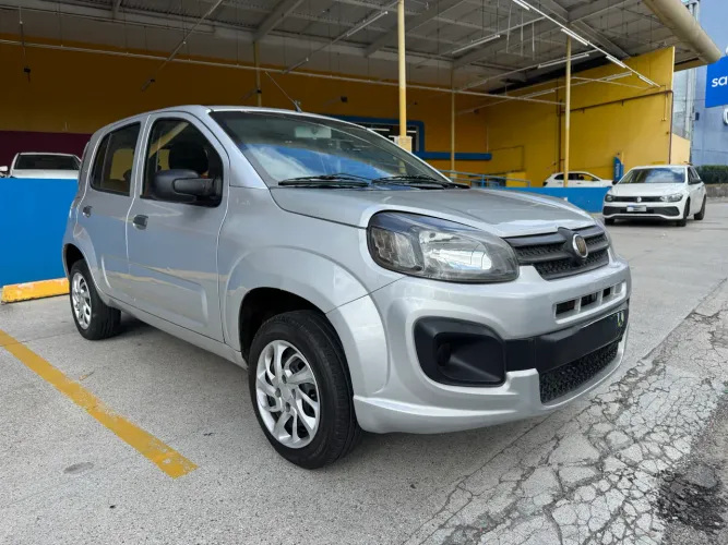 Fiat Uno Attractive 1.0 EVO Fire Flex 8V 5P 2021