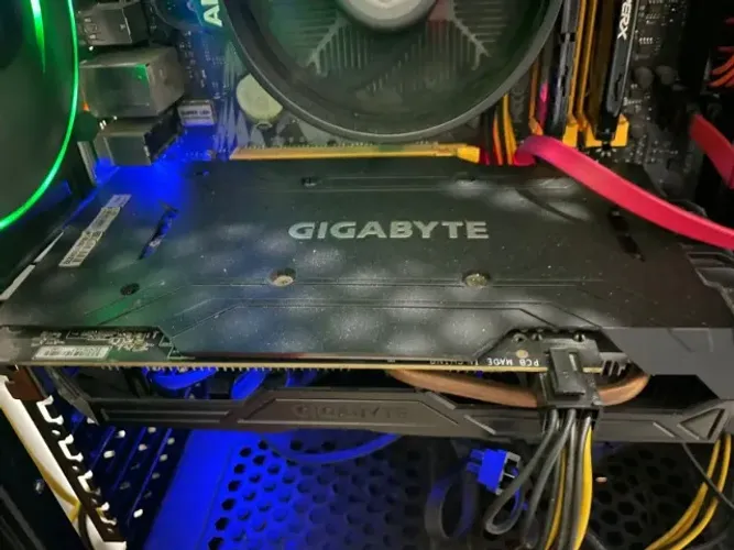 NVIDIA GeForce GTX 1060 3GB (3 GB)