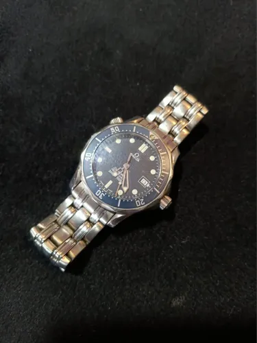 Vendo Relógio Omega 36 mm quartz ótimo estado de conservação, raro pelo tamanho!