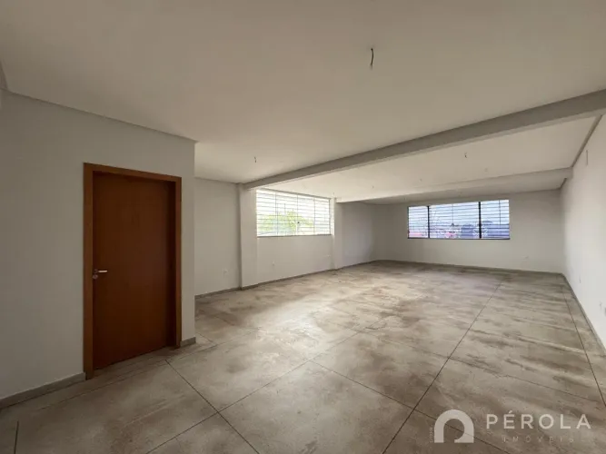 Sala 09, 73m², Avenida São Carlos, Jardim Planalto.