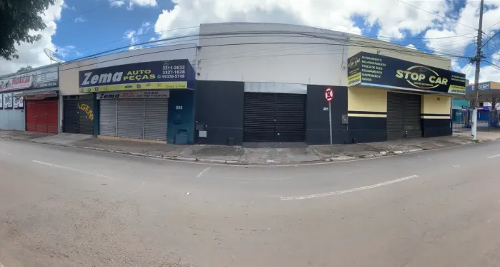 Alugo imóvel comercial na Rua General Joaquim Inácio 