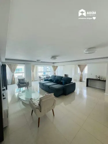 Cobertura com 225,20 m² de área privativa em Balneário Camboriú. Incluindo piscina privati