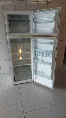 Geladeira Brastemp Frost Free 361 Litros-110