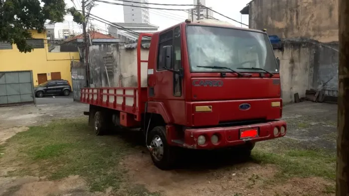 Ford Cargo 815 2002