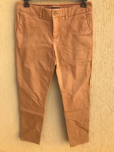 Calça Em Alfaiataria Caqui Da Marca Tommy Hilfiger