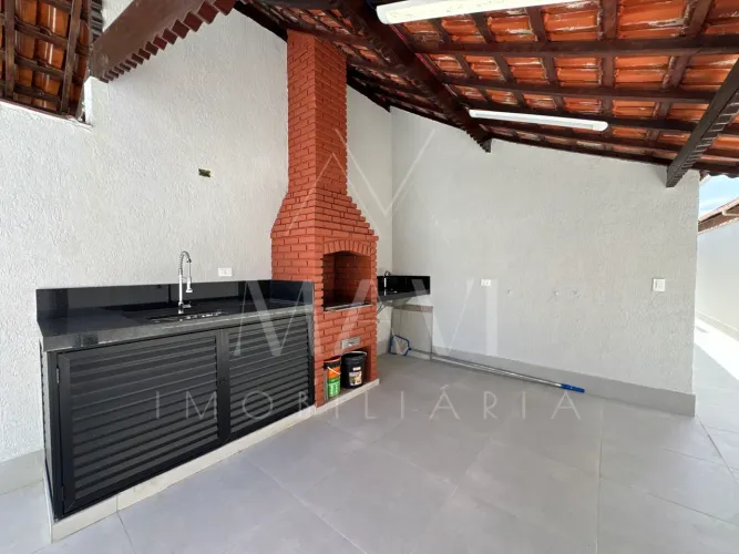 Casa 3 dormitórios para venda no bairro do Canto do Forte, Praia Grande/SP