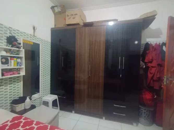 Vende-se guarda roupa