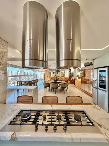 Apartamento mobiliado à venda com 287m², 4 suítes, Setor Marista, Goiânia, GO