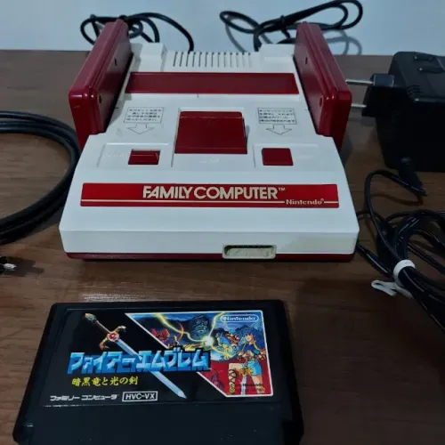 Family Computer (Famicom) Japonês Original (Nintendinho) acompanha cartucho