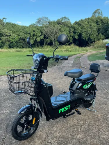 Moto elétrica - Scooter - Autopropelido 