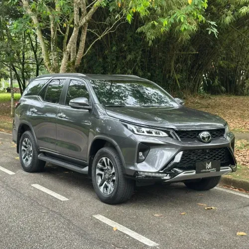 Toyota Hilux SW4 Diamond 2.8 TB 4X4 Die. Aut. 2025