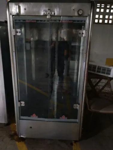 Vendo um assador de frango progas.