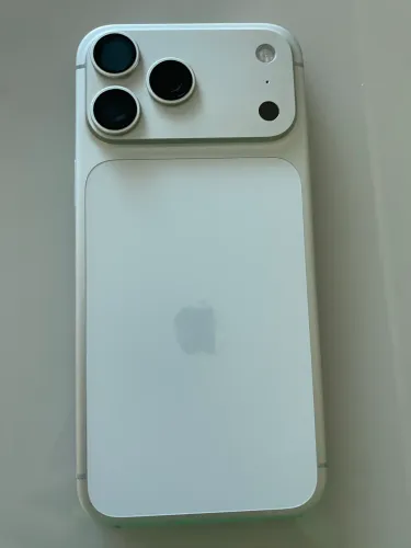 iPhone 17 pro max novo