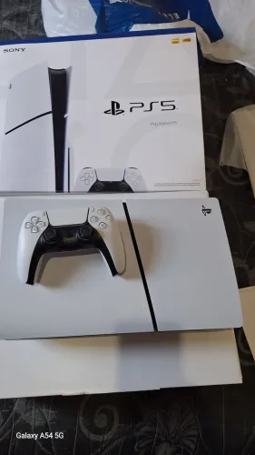 Ps5 slim 1 tb mídia física+ controle 