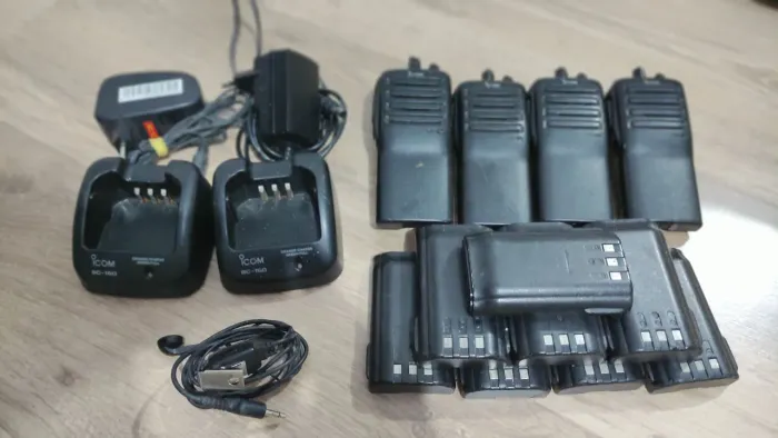 Kit 4 Rádios Icom IC-F24 (Sem Antena).