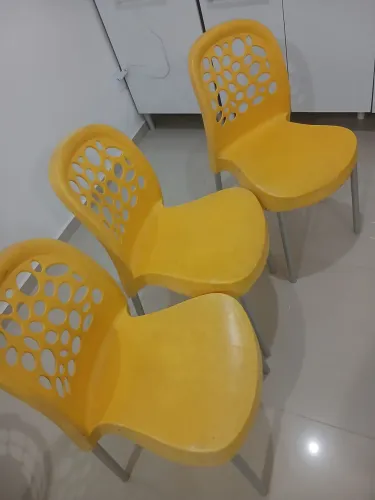 Vendo 3 cadeiras