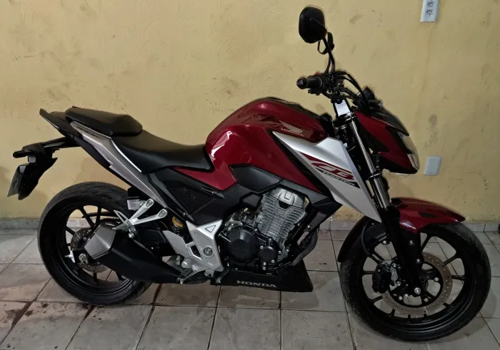 CB300F Twister 2026 baixo km