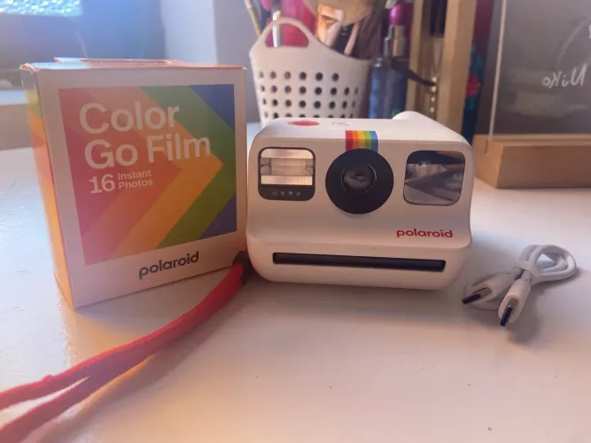 Polaroid Go Gen 2 Branca - Estado de Nova + Caixa e Acessórios