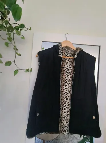 Desapego Roupas. Colete inverno animal print