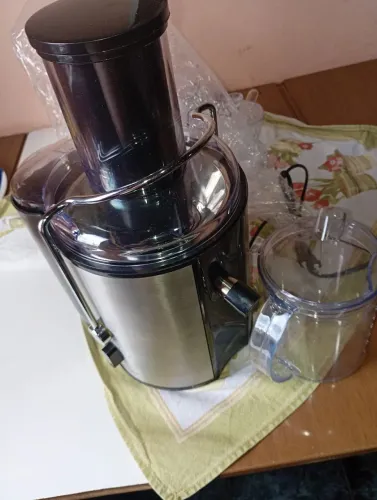 CENTRÍFUGA de Sucos Novinha, INOX , Com Jarro, linda e sem avarias