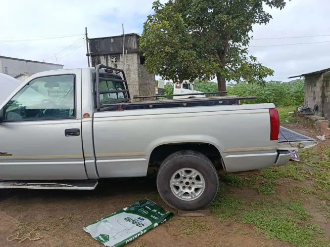 Carroceria de chapa e para-choque Silverado 
