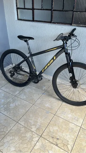 Vendo bicicleta ( FIRST Aro 29 )