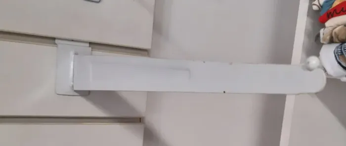Mão francesa para painel canaletado