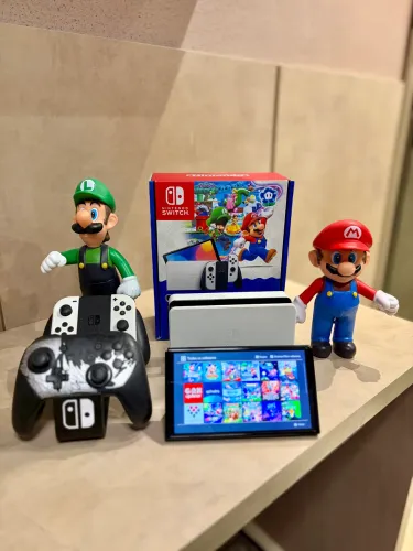 Nintendo Switch OLED Desbloqueado com 25 jogos