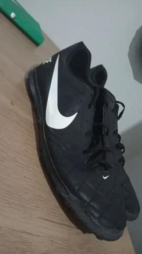 Chuteira society, masculina,da Nike 