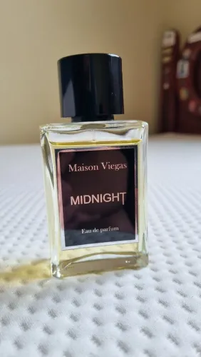 Midnight - Perfume Maison Viegas Inspirado em Althair Parfums de Marly - Frasco 50ml