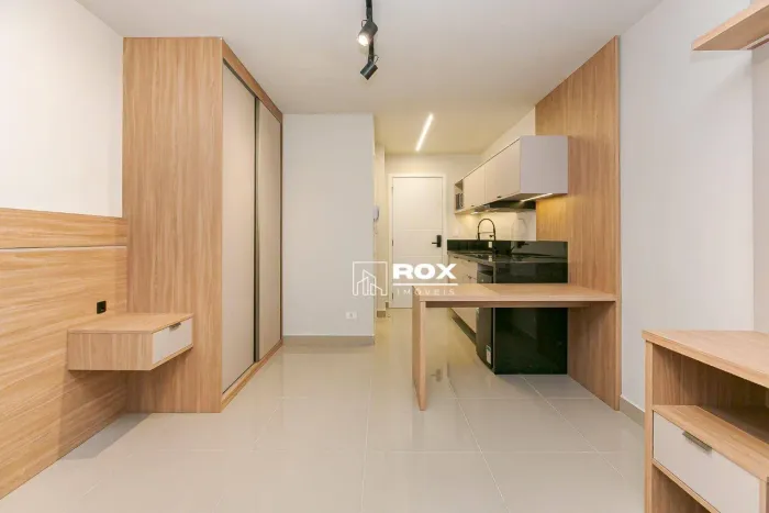Studio mobiliado para alugar, 22 m² por R$ 3.010/mês - Centro - Curitiba/PR