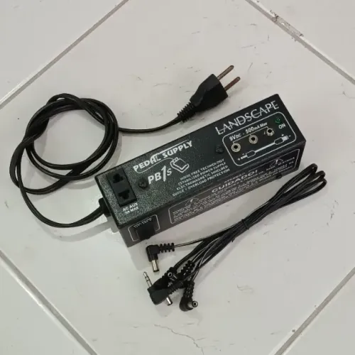 Fonte Landscape PB1S (PS8) para pedais de guitarra e baixo