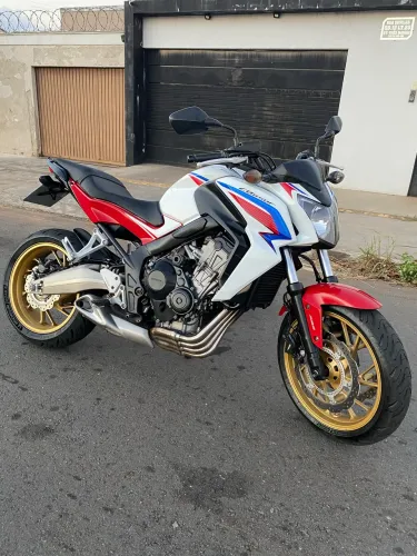 CB 650F 2015 TRICOLOR