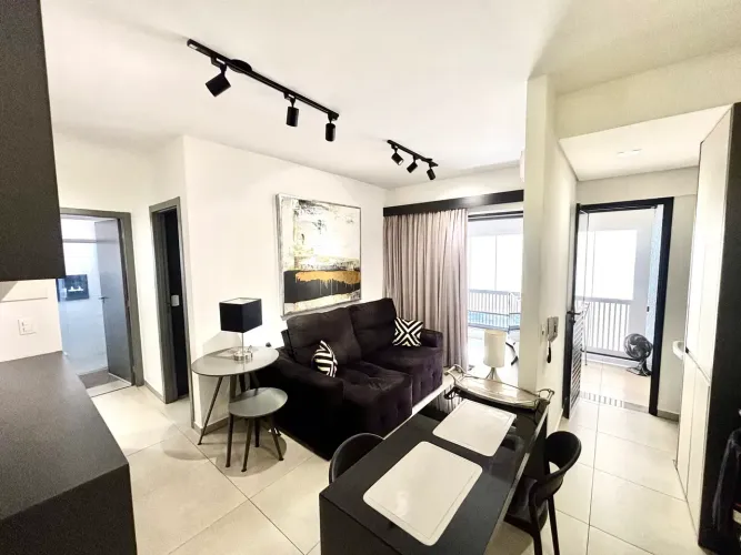 Studio Mobiliado no Unique Residence com Dormitório Separado, Sacada Fechada e 1 Vaga