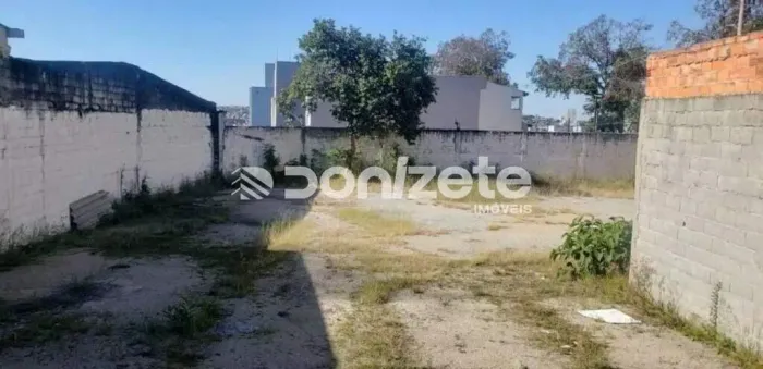 Terreno para alugar, 648 m² por R$ 8.752,29/mês - Jardim Utinga - Santo André/SP